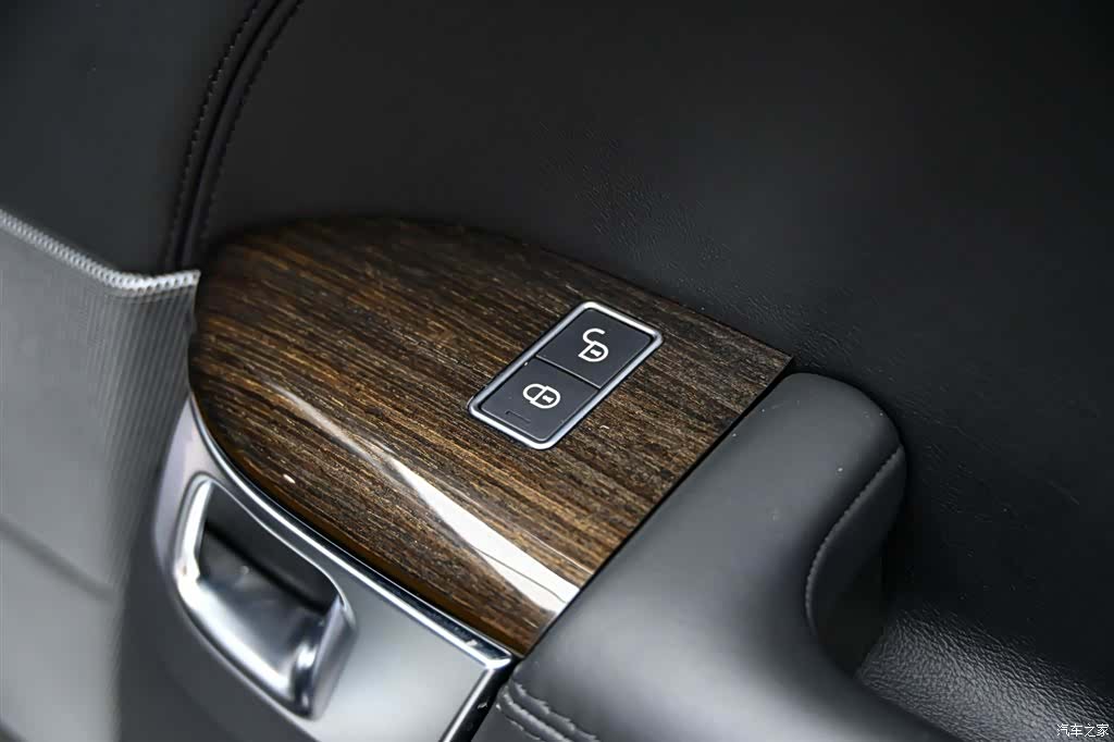 Land Rover Range Rover, 2019 25