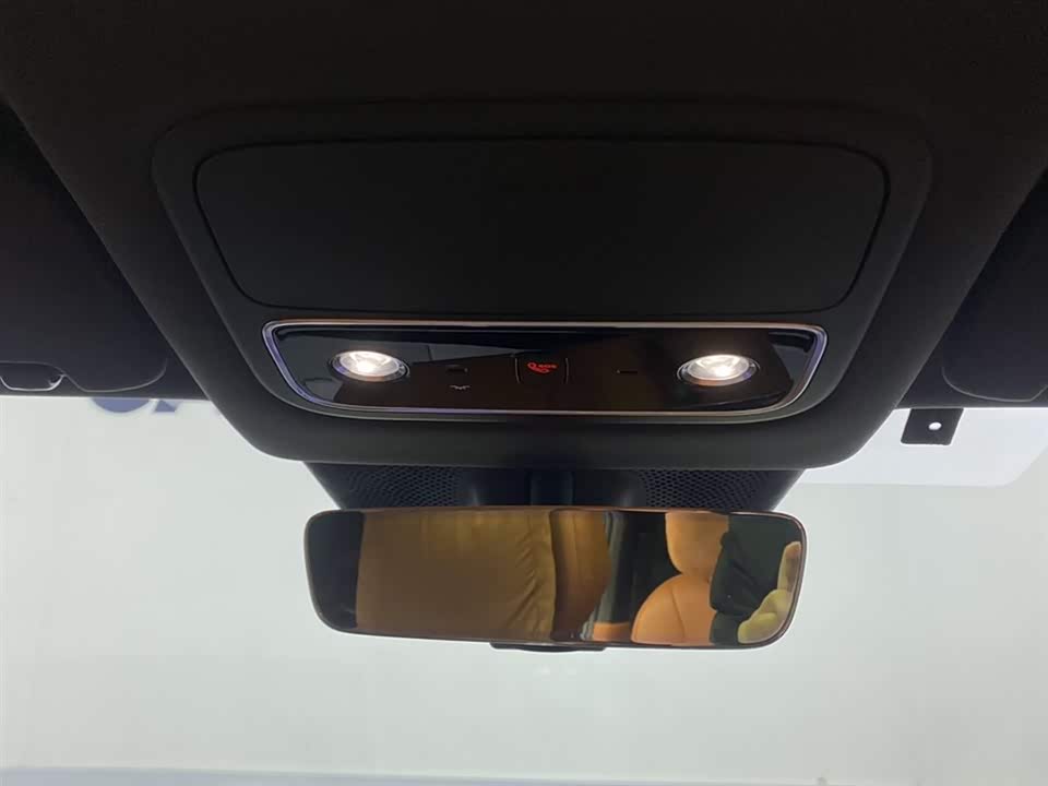 AITO Ask the world M9