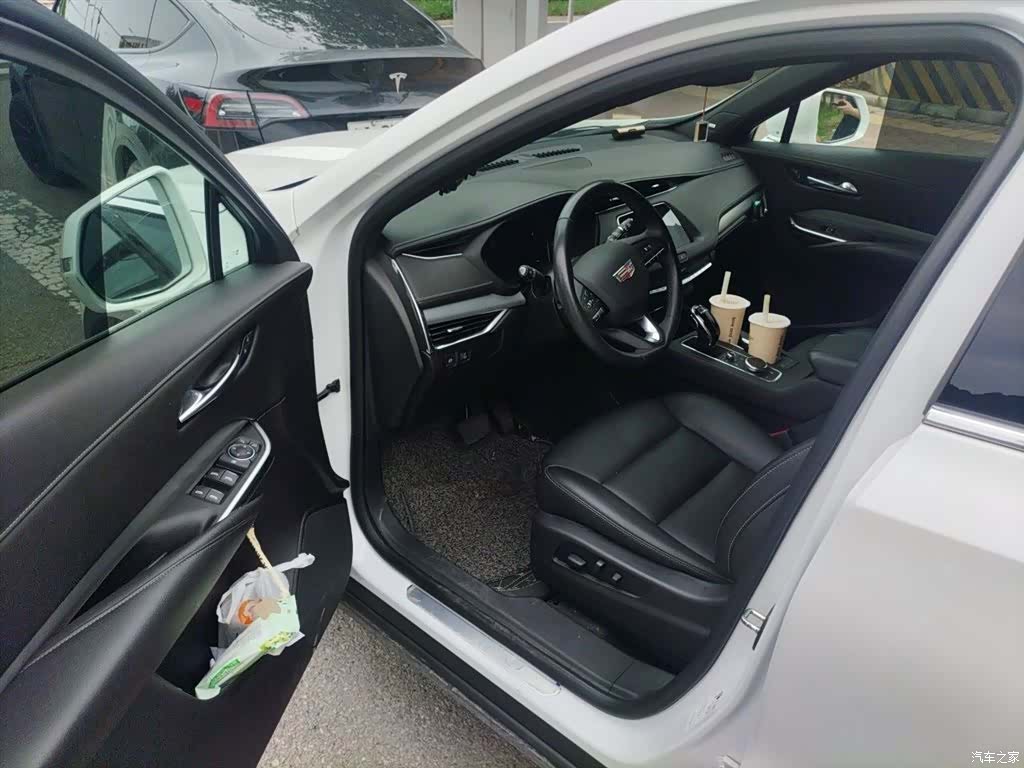 Cadillac XT4, 2022 17