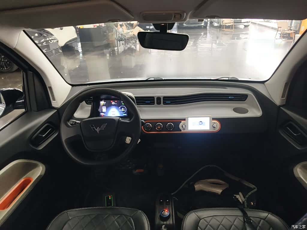 Wuling MINIEV, 2022 10