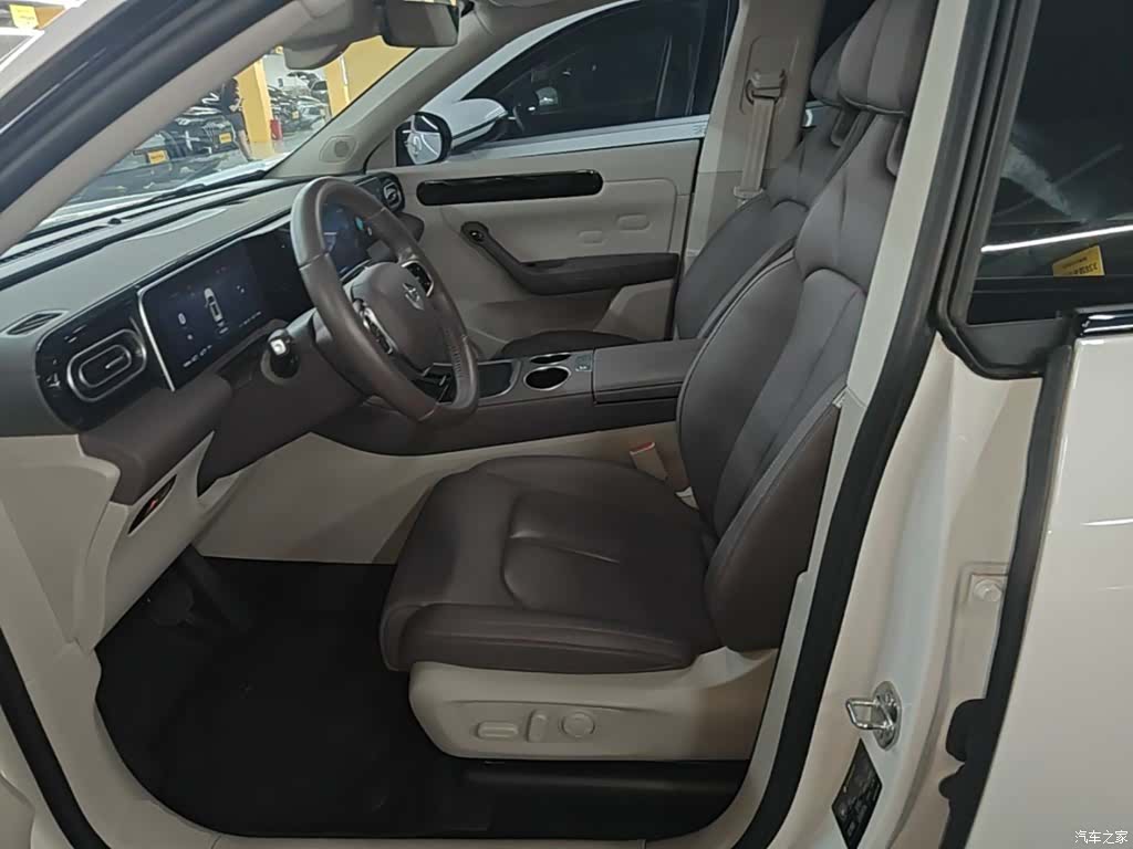 Leapmotor C11, 2024 15