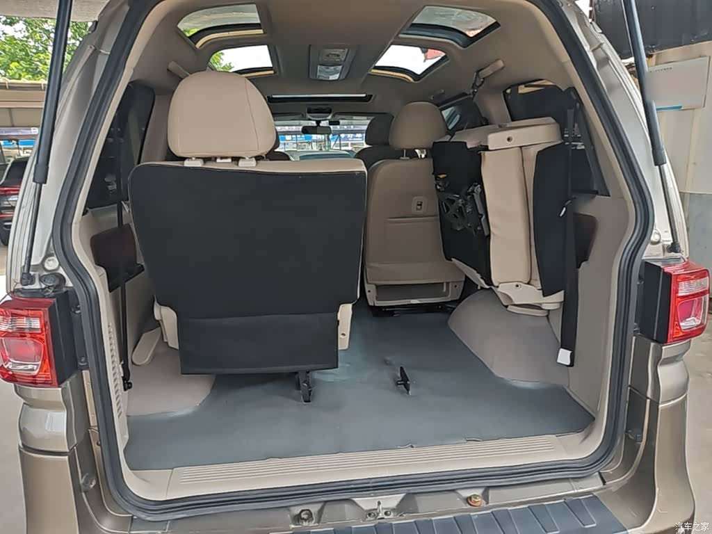 DongFeng M5, 2020 19