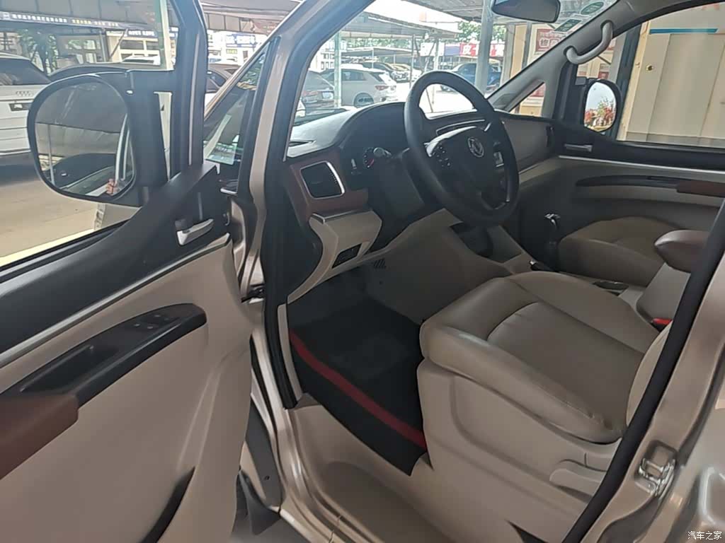 DongFeng M5, 2020 16
