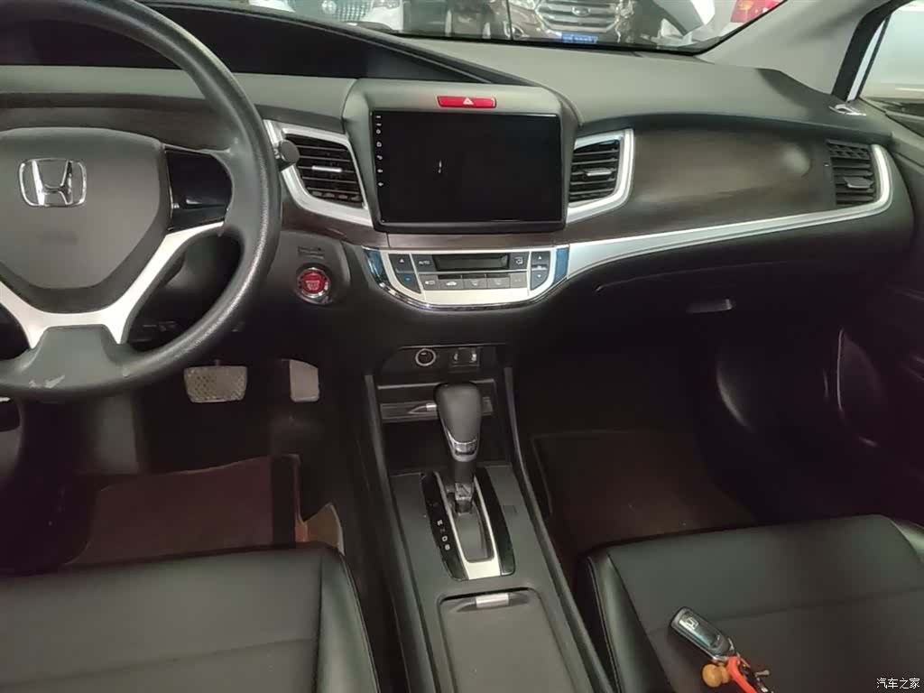 Honda Jade, 2015 13