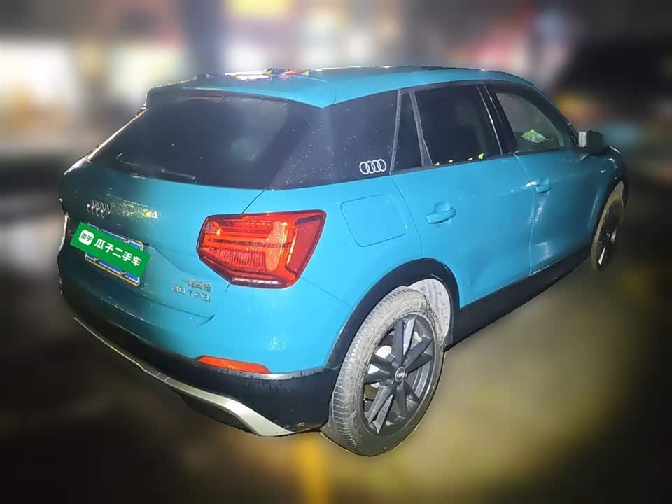 Audi Q2L