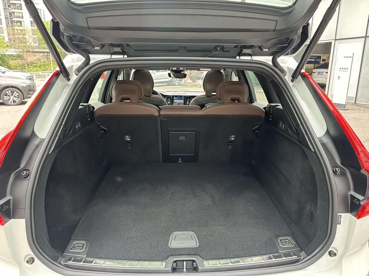 Volvo XC60, 2023 16