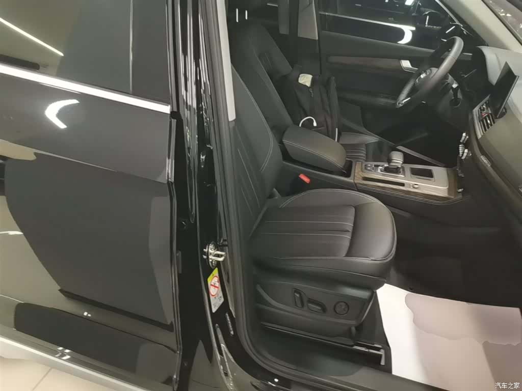 Audi Q5L, 2023 25