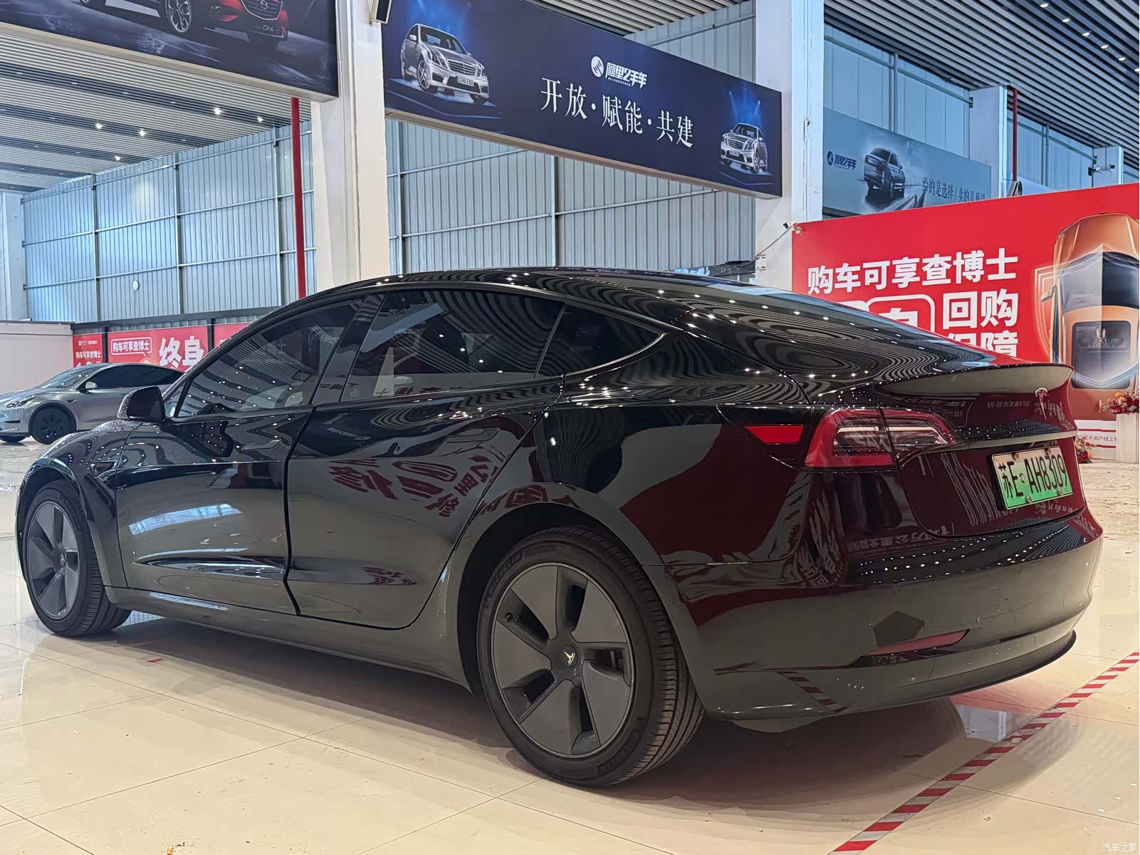 Tesla Model 3, 2023 6