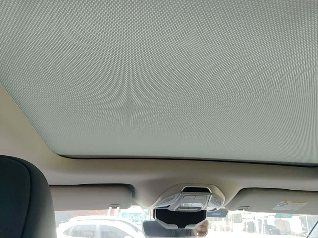 Geely Coolray, 2020 18