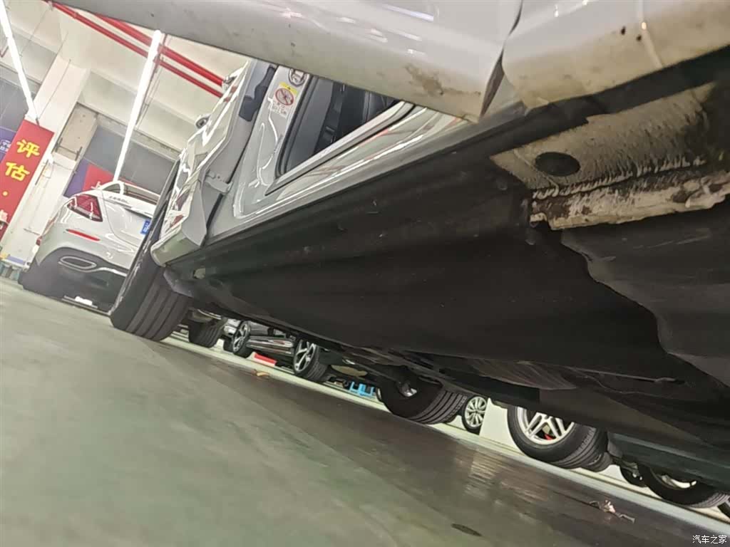 Audi Q5L, 2020 21