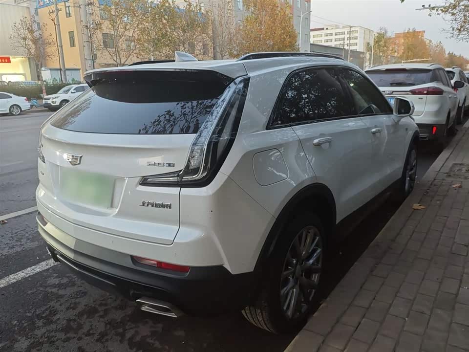 Cadillac XT4