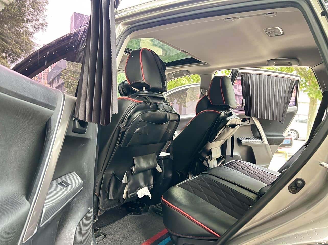 Toyota RAV4, 2016 все фото