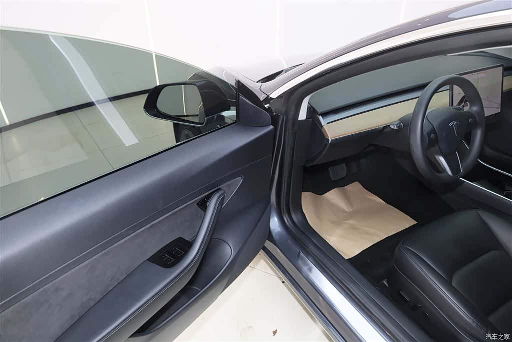 Tesla Model 3, 2020 15