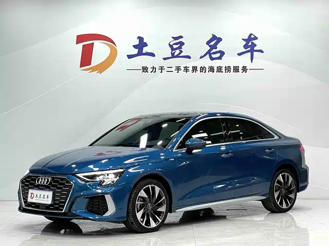 Audi A3 2022 — купить из Китая под заказ