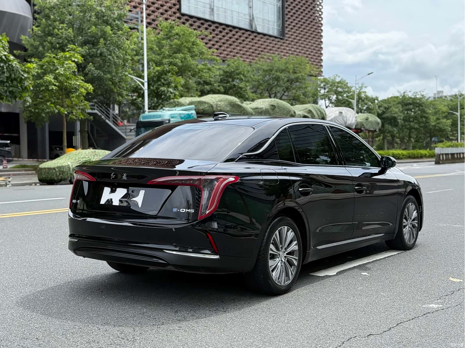 Hongqi QM5, 2025 6