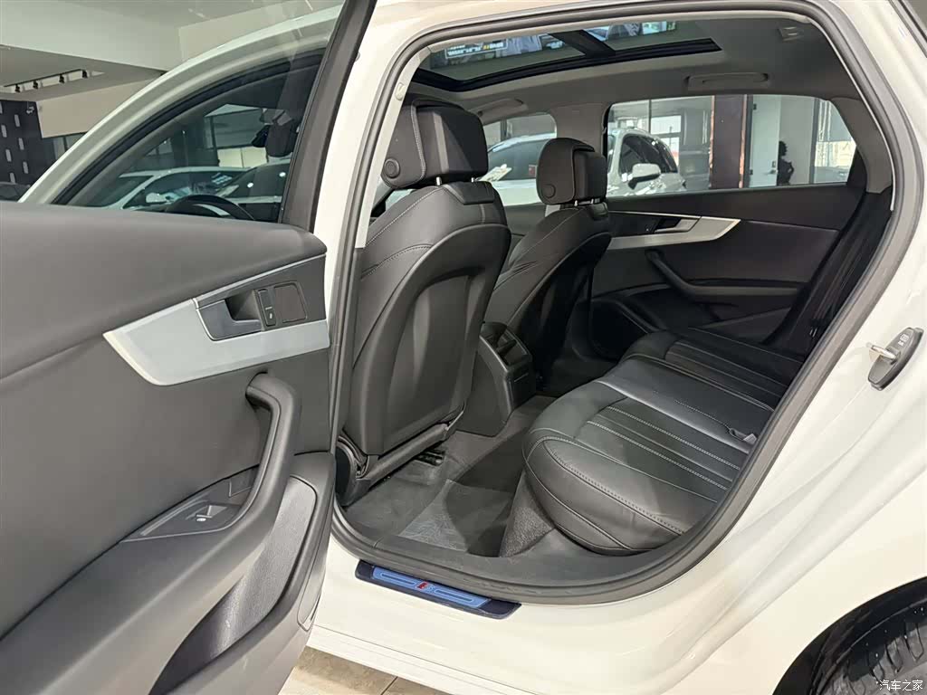 Audi A4L, 2022 9