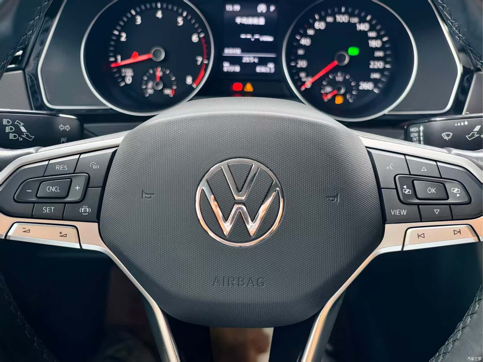Volkswagen Magotan, 2021 12