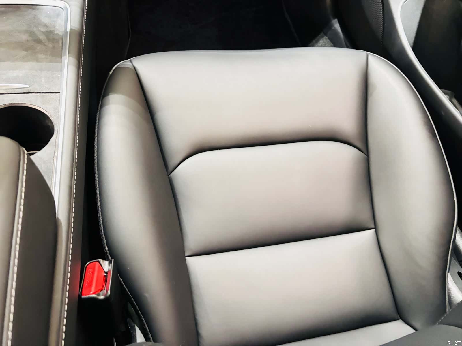 Tesla Model 3, 2022 10