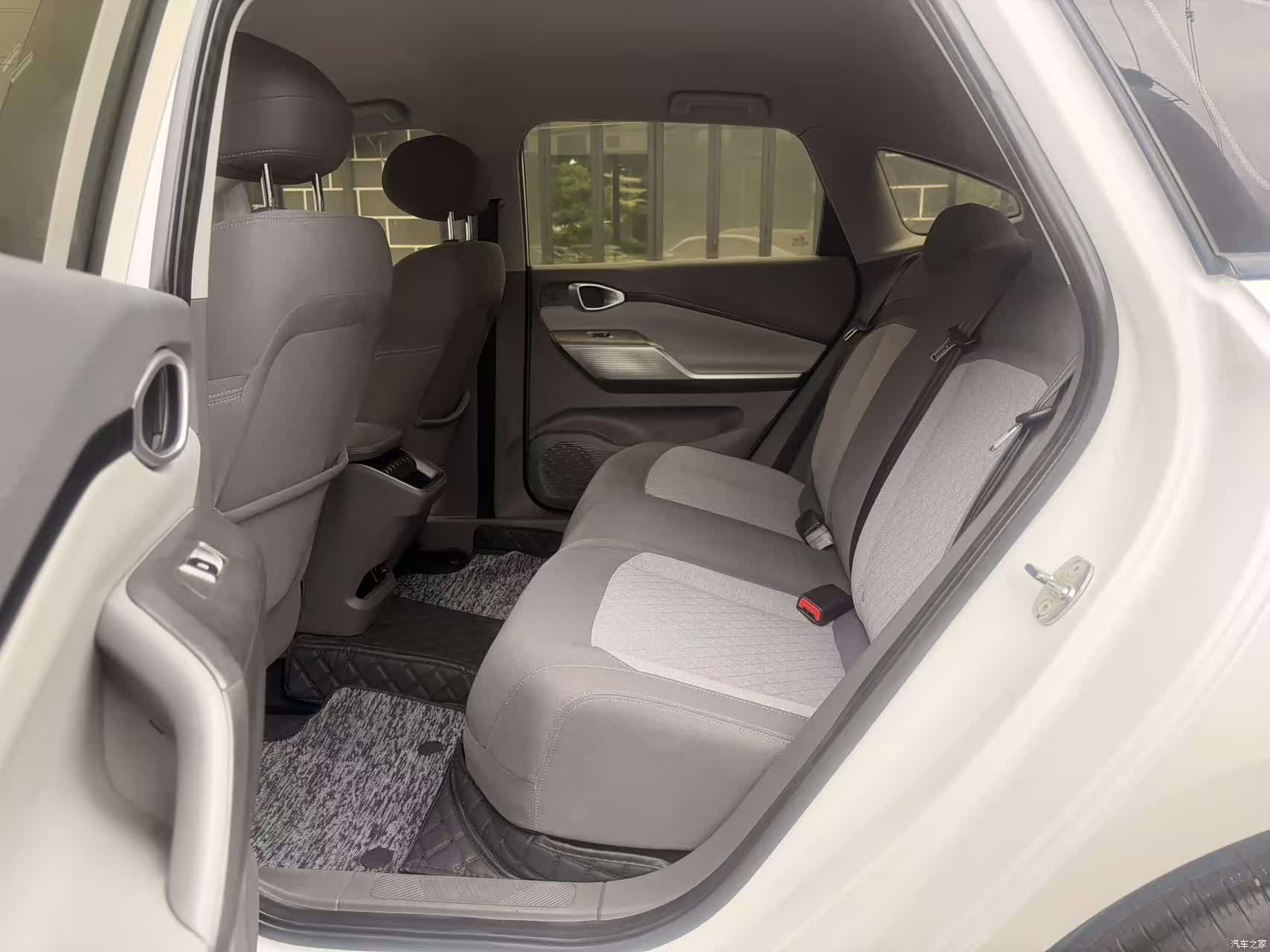Wuling RC-5, 2022 12