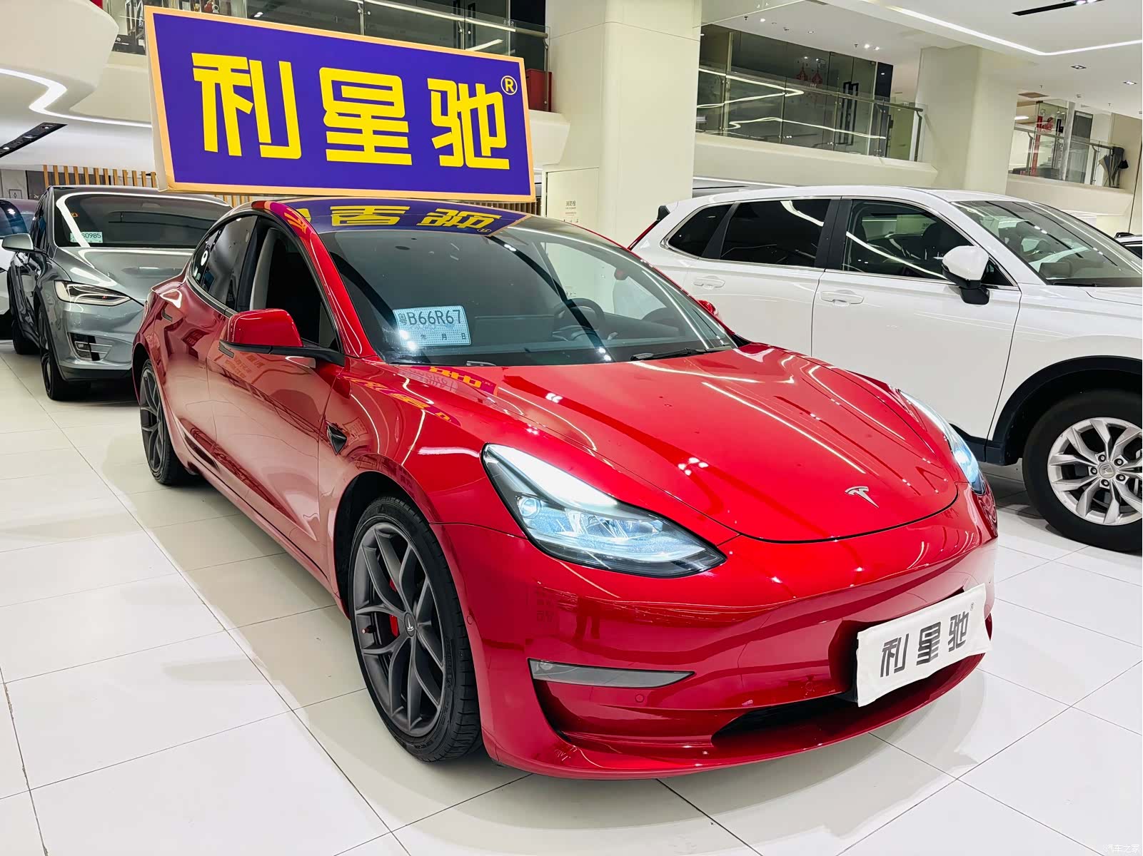 Tesla Model 3, 2022 2