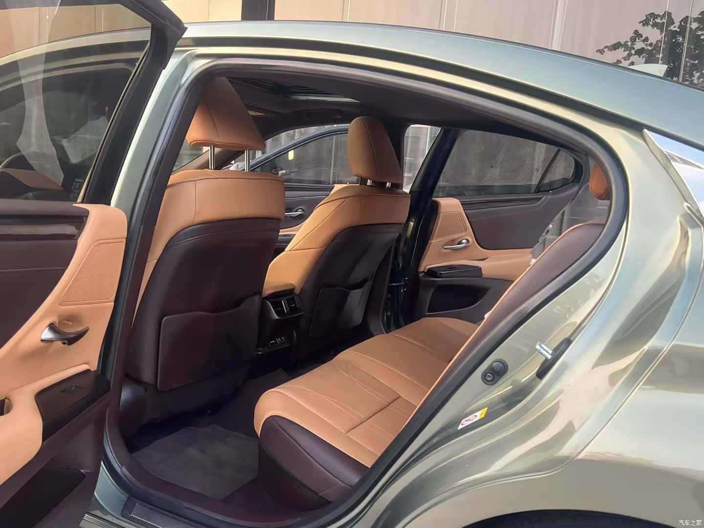 Lexus ES, 2018 6