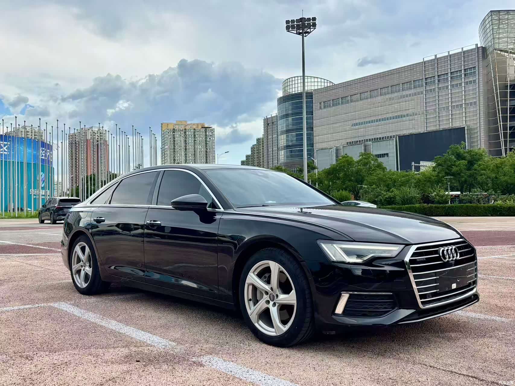Audi A6L, 2019 3
