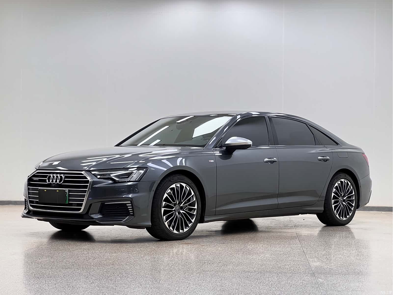 Audi A6L, 2021 1