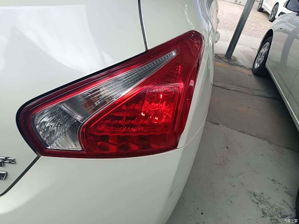 Nissan Tiida, 2016 8