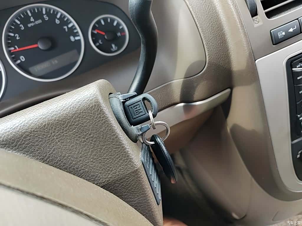 Buick GL8, 2016 9