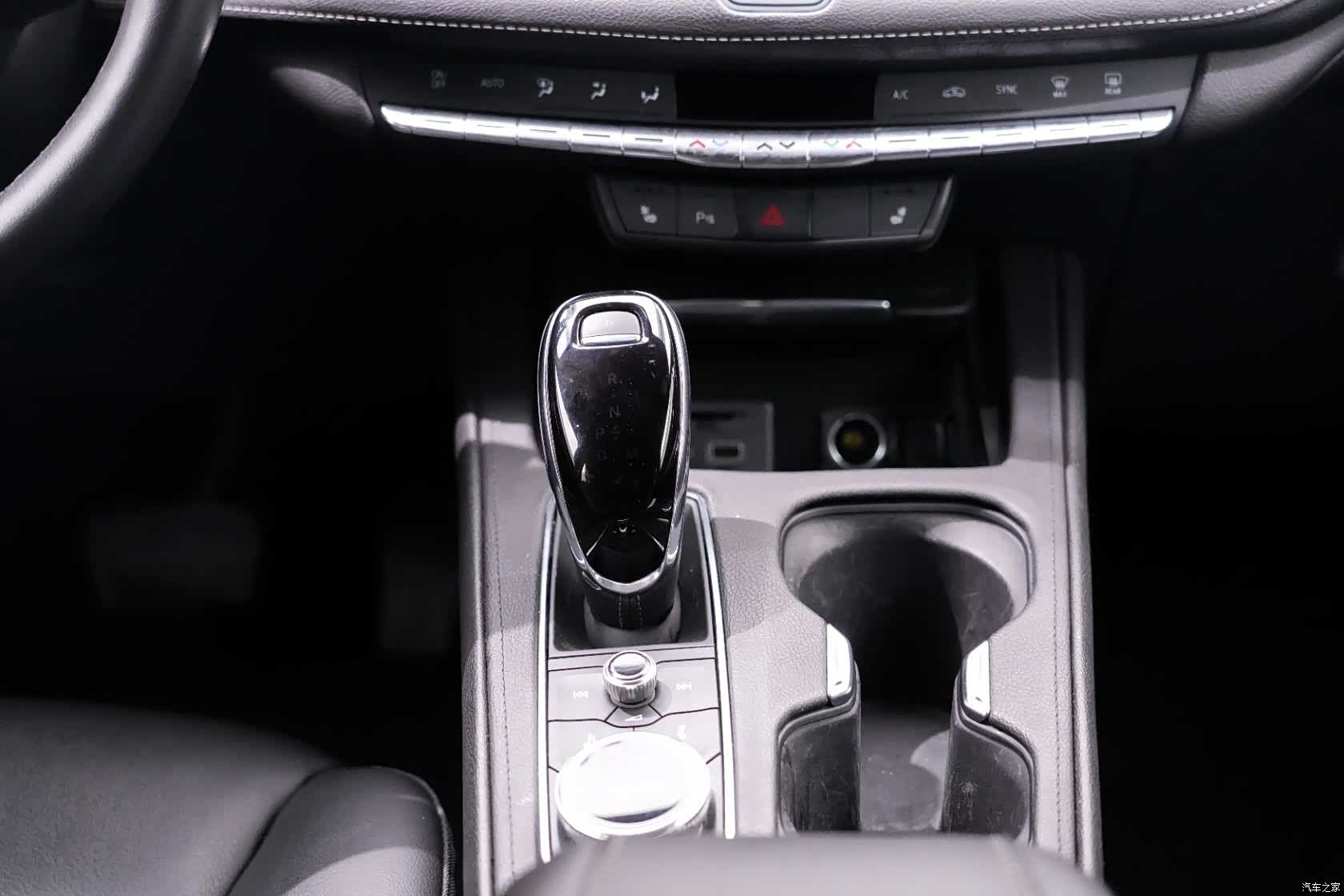 Cadillac XT4, 2021 14