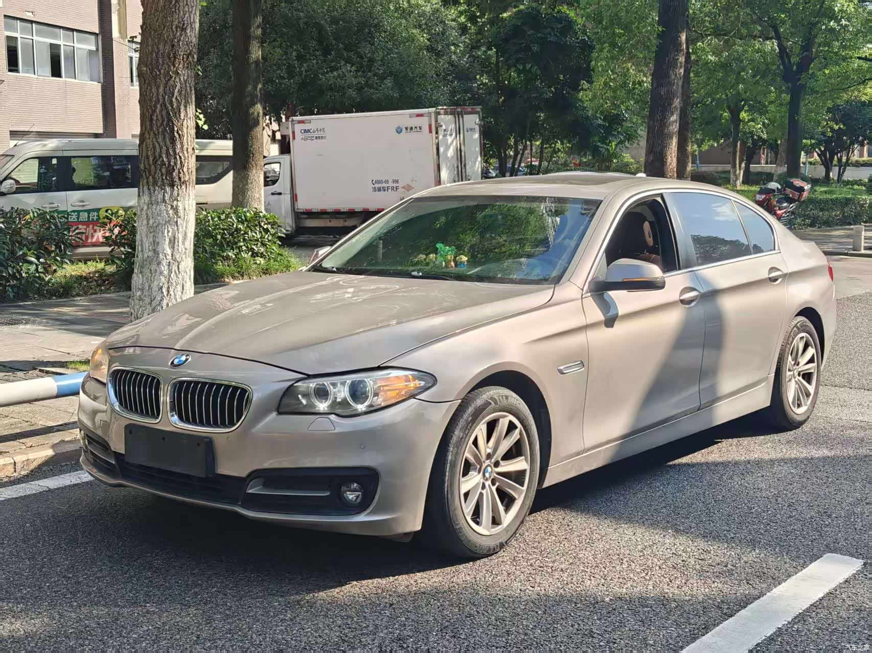 BMW 5 Series, 2016 1
