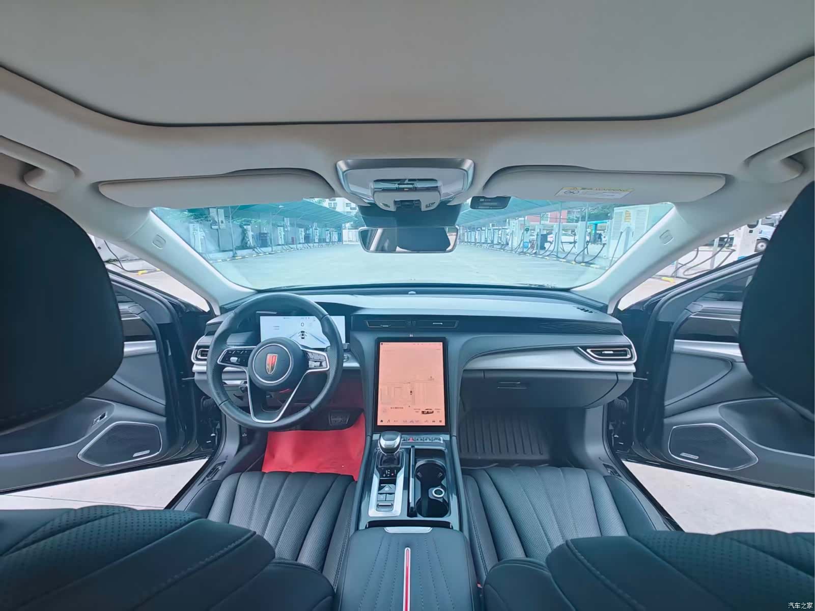 Hongqi H5, 2024 17