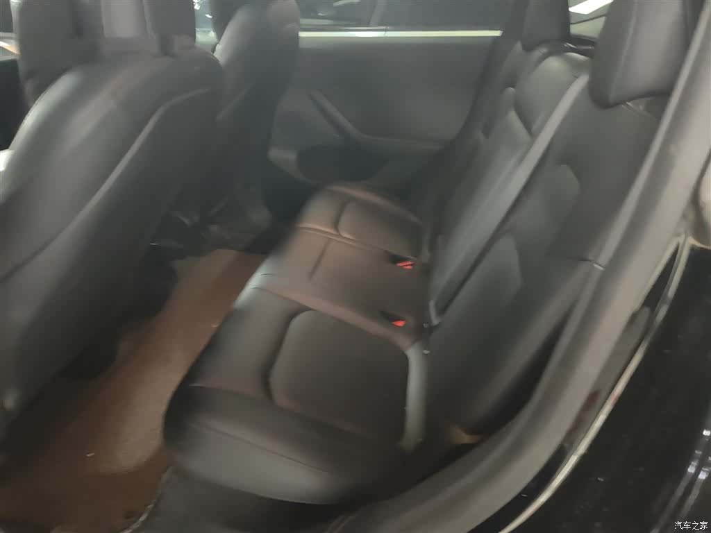 Tesla Model Y, 2022 13