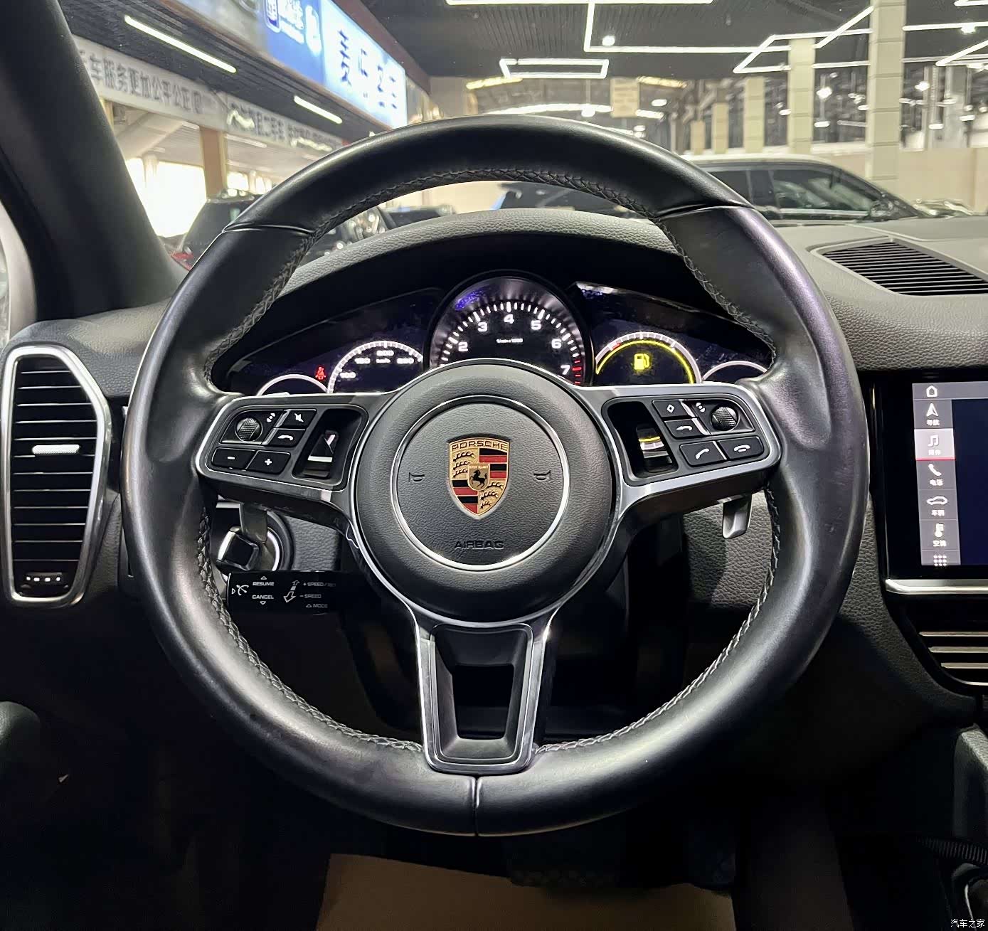 Porsche Cayenne, 2018 12
