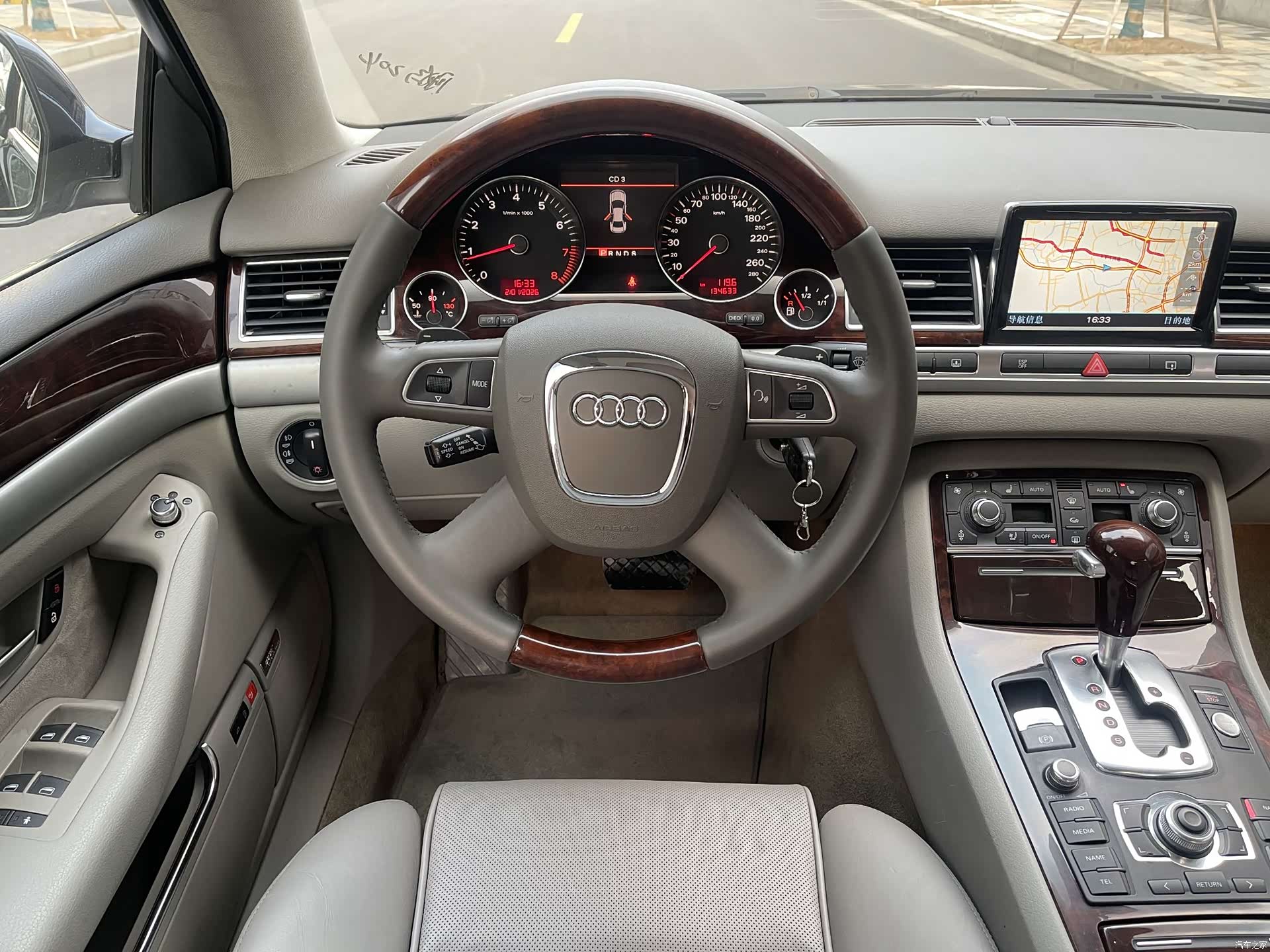 Audi A8L, 2009 11