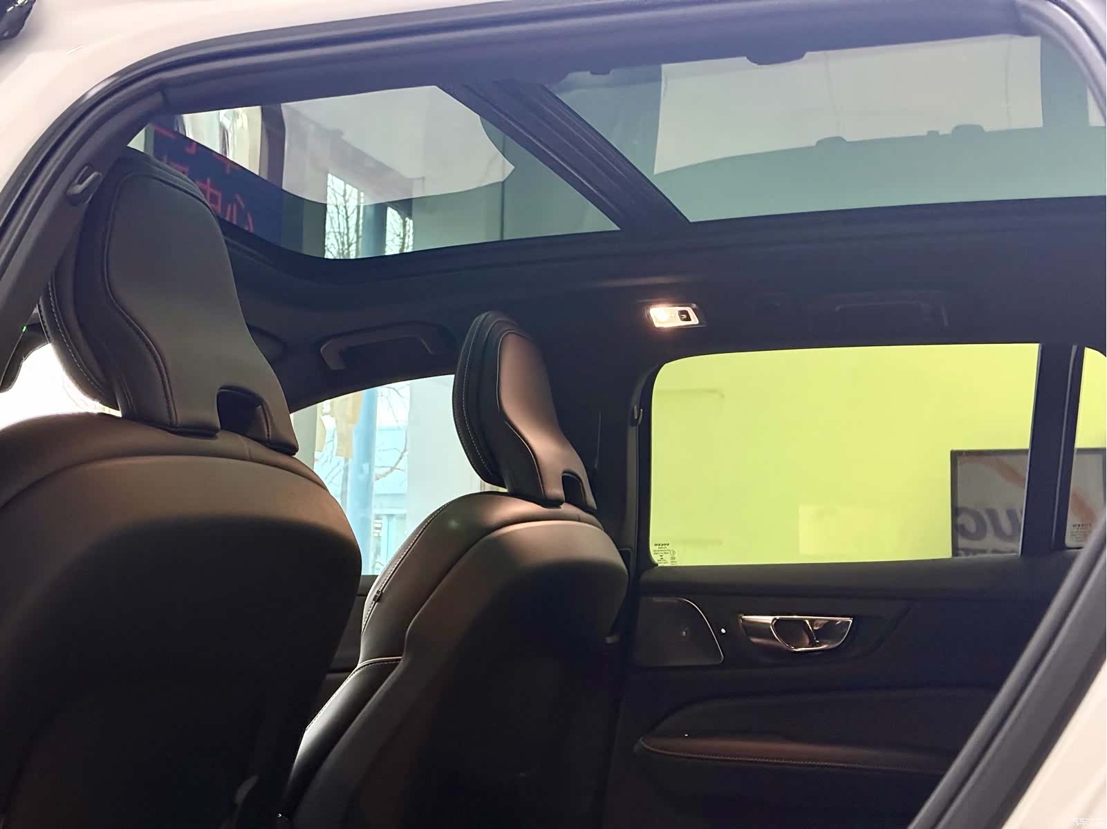 Volvo V60, 2021 26
