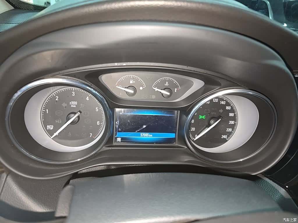 Buick Envision Plus, 2021 12