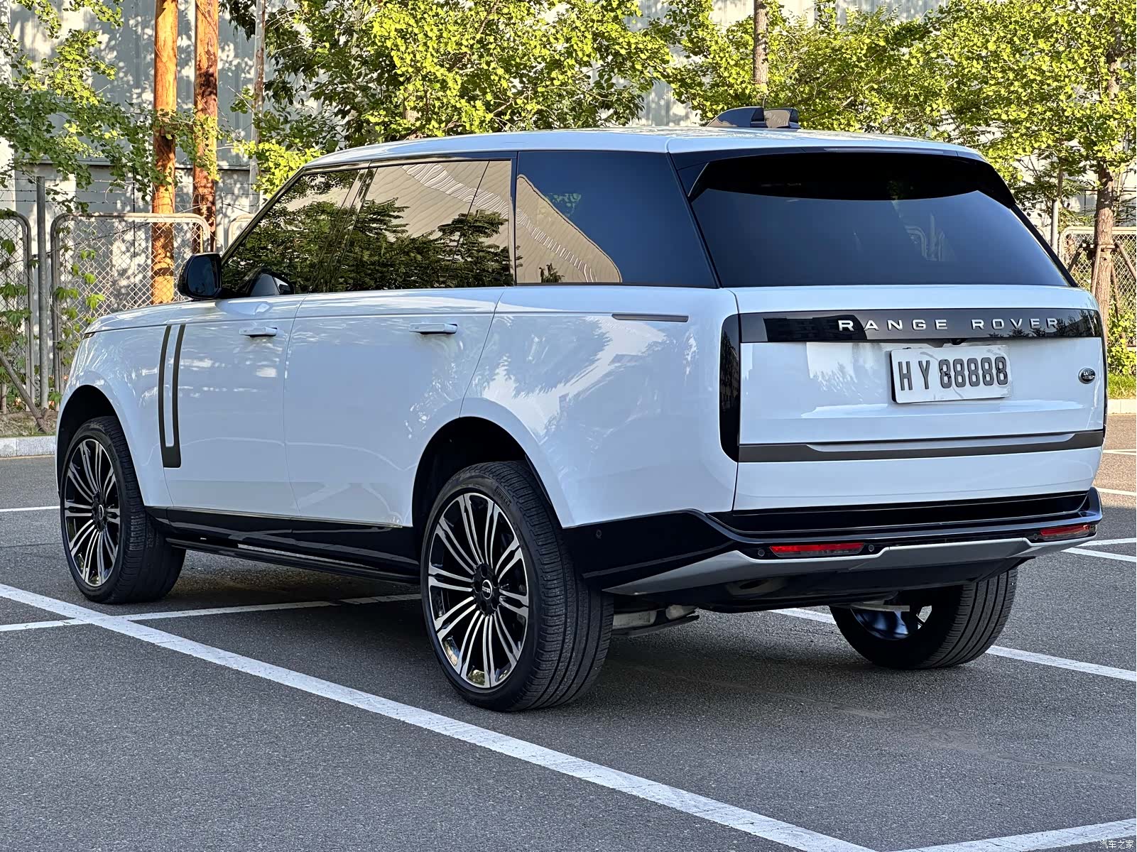 Land Rover Range Rover, 2023 все фото