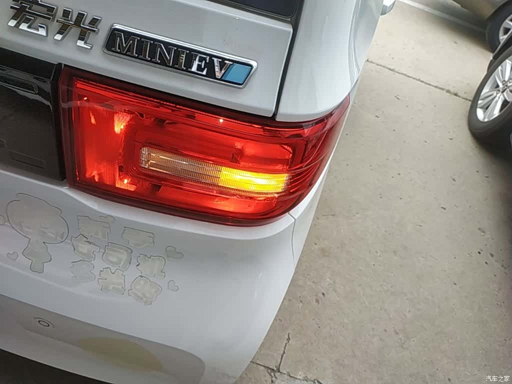 Wuling MINIEV, 2021 8