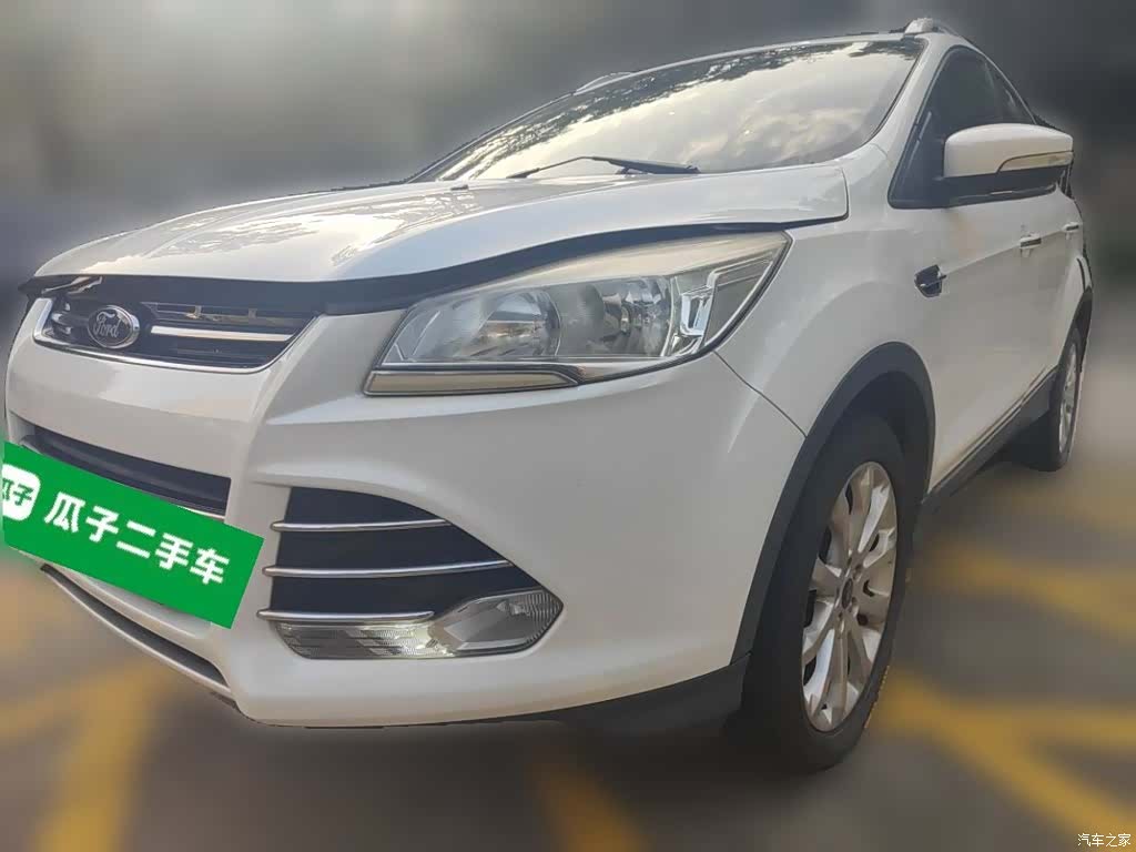 Ford Kuga, 2015 1