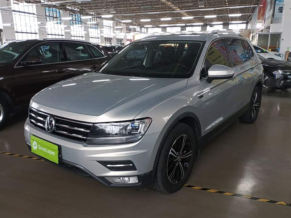 Volkswagen Tiguan L