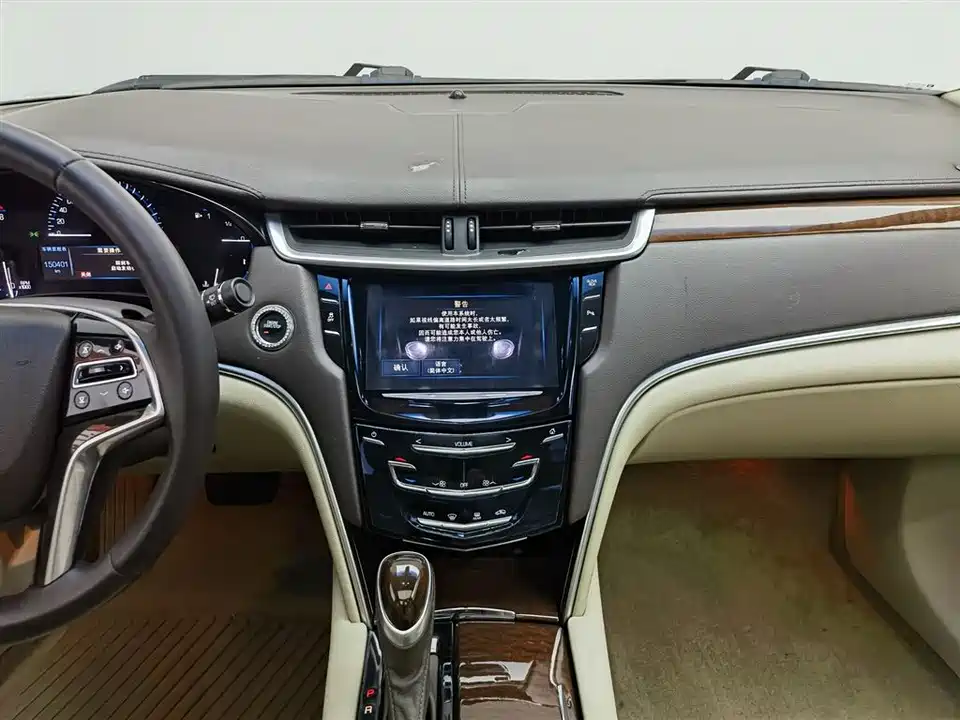 Cadillac XTS