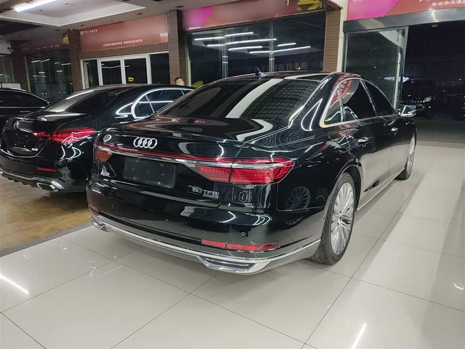 Audi A8
