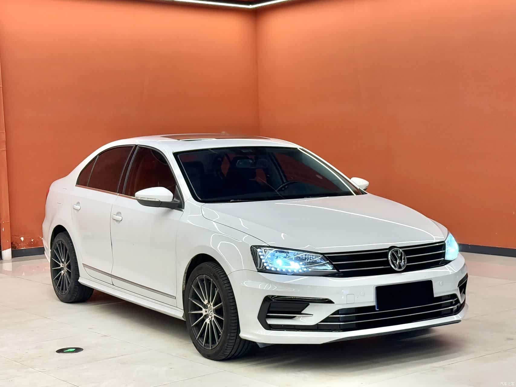 Volkswagen Sagitar, 2018 3