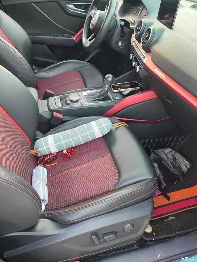 Audi Q2L, 2020 9