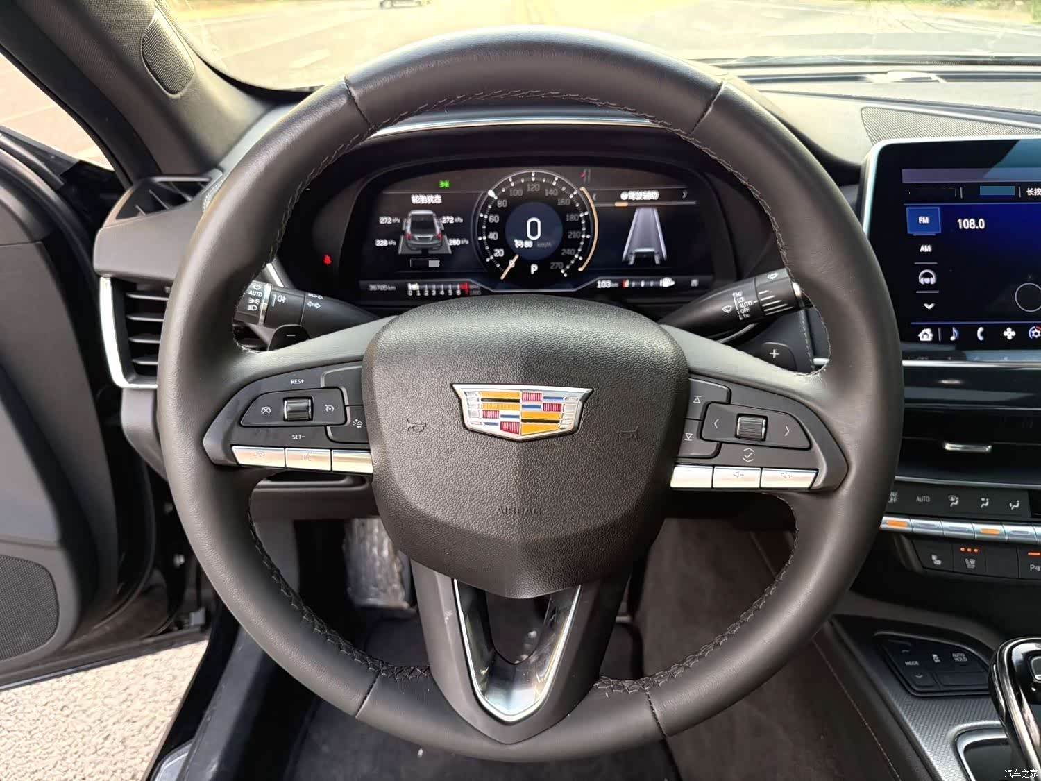 Cadillac CT5, 2023 все фото