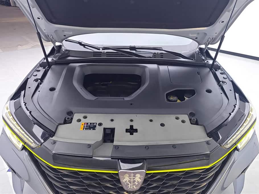 Roewe RX5