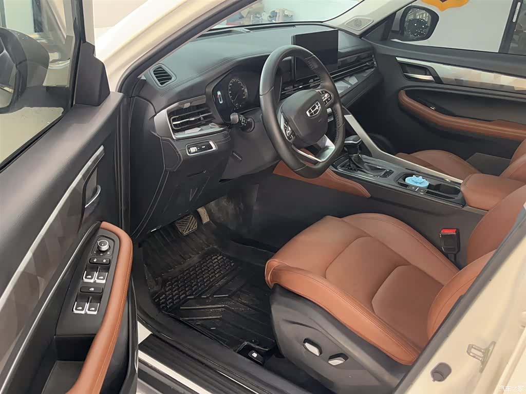 Geely X6, 2024 19