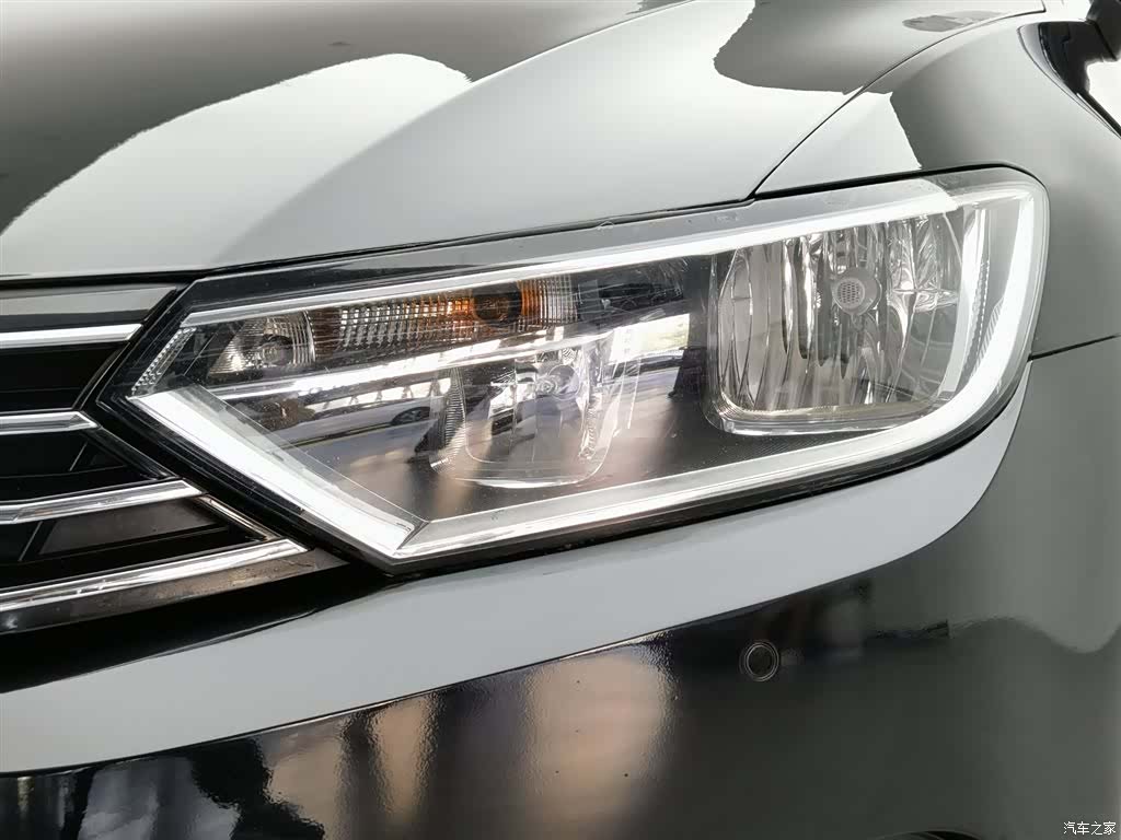 Volkswagen Magotan, 2019 7