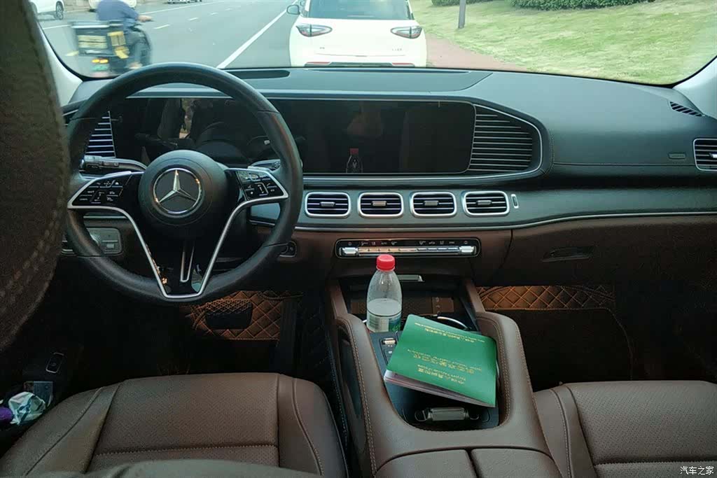 Mercedes-Benz GLE, 2024 12